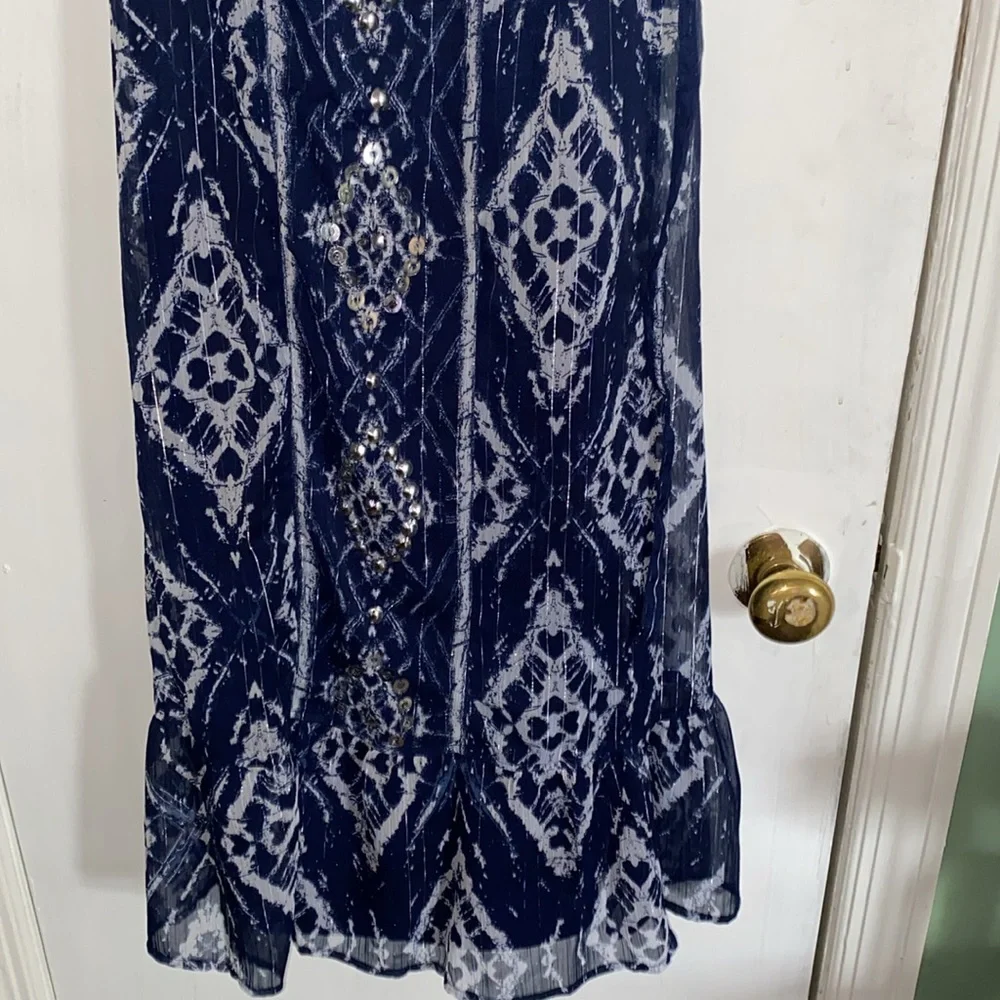 Dress - Picture 3 of 5